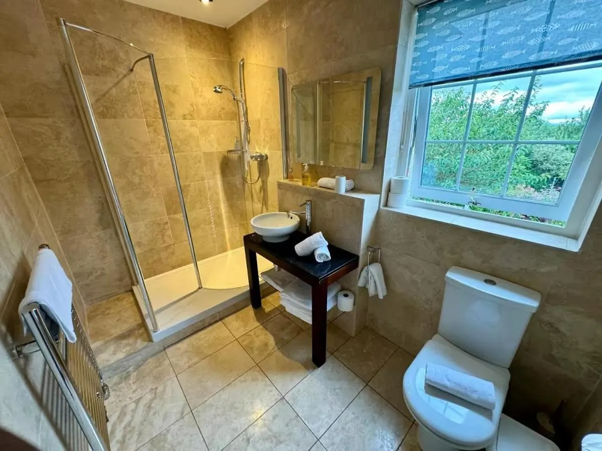 Amulree, Edinburgh Villa
