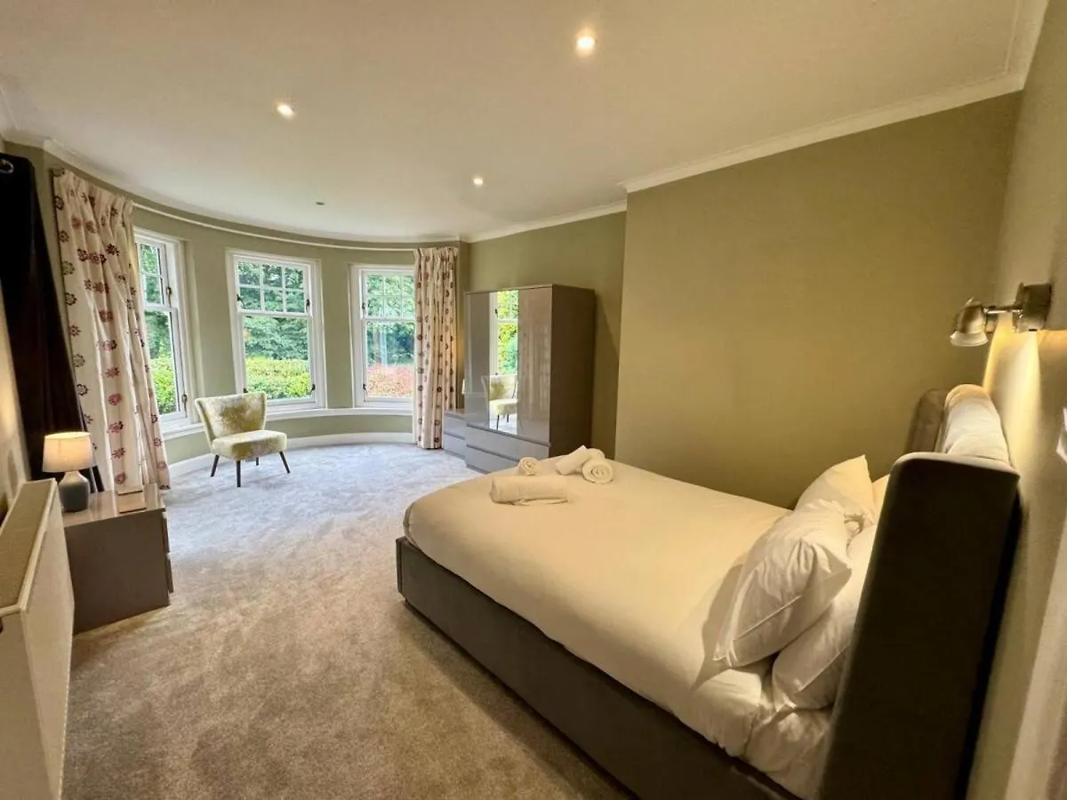 Amulree, Edinburgh Villa 0*,  United Kingdom