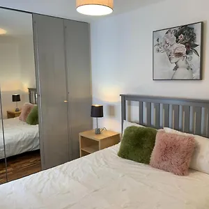  Apartment Causewayside