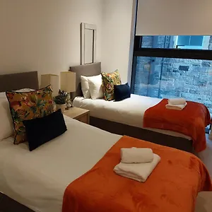  Apartment Quartermile Luxury Landing